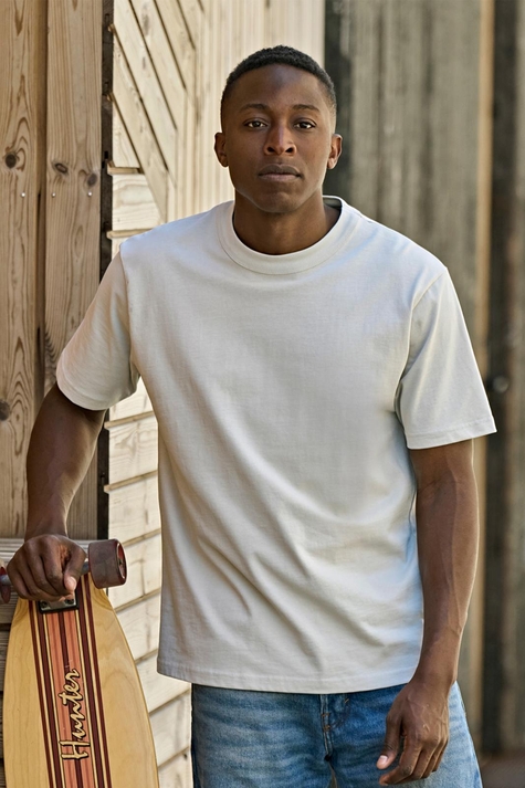 Unlabeled Loose Fit T