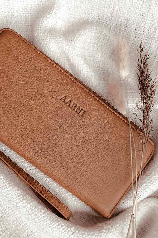 Hirvennahkainen Clutch-lompakko